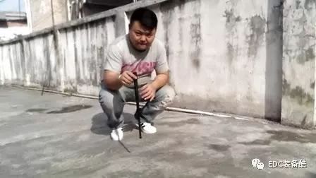 纠结到底是买阻力甩棍还是机械甩棍?(图3) 纠结到底是买阻力甩棍还是机械甩棍?(图3)