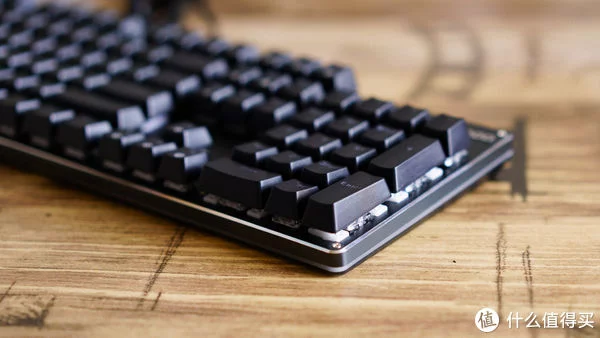 水中玩乐，雷柏V520RGB合金版防水机械键盘开箱体验(图6)