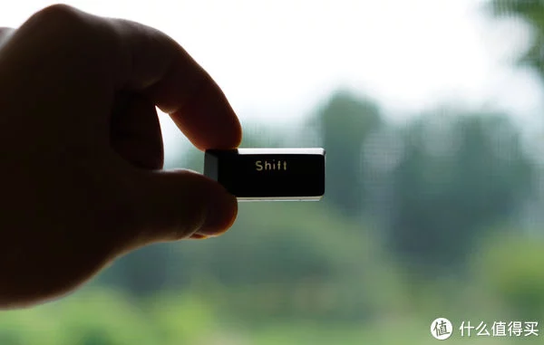 水中玩乐，雷柏V520RGB合金版防水机械键盘开箱体验(图15)