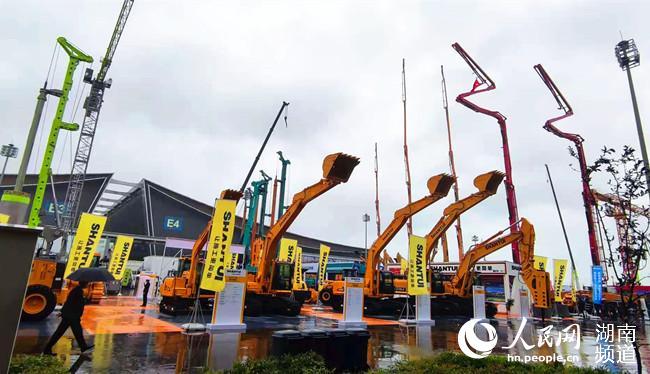 世界级“机甲盛宴”亮相长沙2021长沙国际工程机械展开幕(图3)