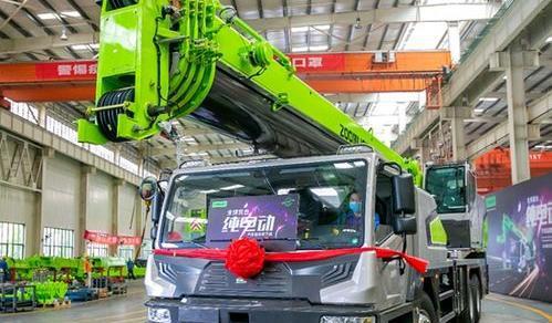 徐工集团：专注工程机械制造，在同行业中位居榜首，年营收上千亿(图1)