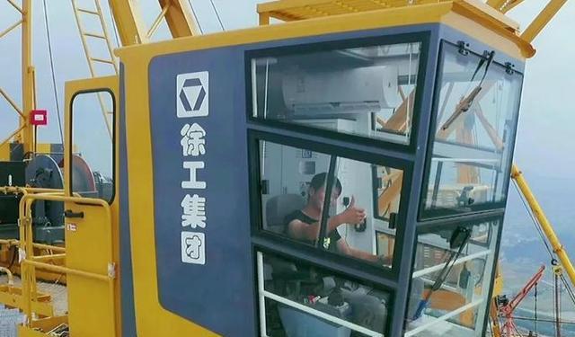 徐工集团：专注工程机械制造，在同行业中位居榜首，年营收上千亿(图2)