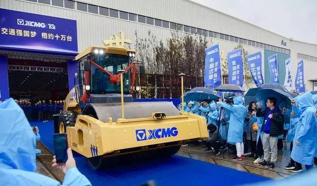 徐工集团：专注工程机械制造，在同行业中位居榜首，年营收上千亿(图6)