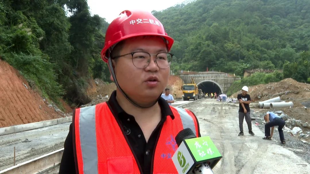 广宁水声岭隧道工程进入最后一道施工工序(图6)