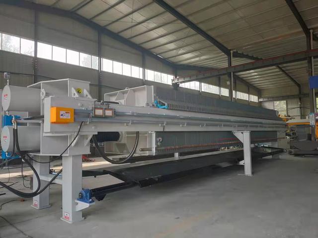 力硕环保压滤机在洗砂废水处理工作原理(图1) 力硕环保压滤机在洗砂废水处理工作原理(图1)