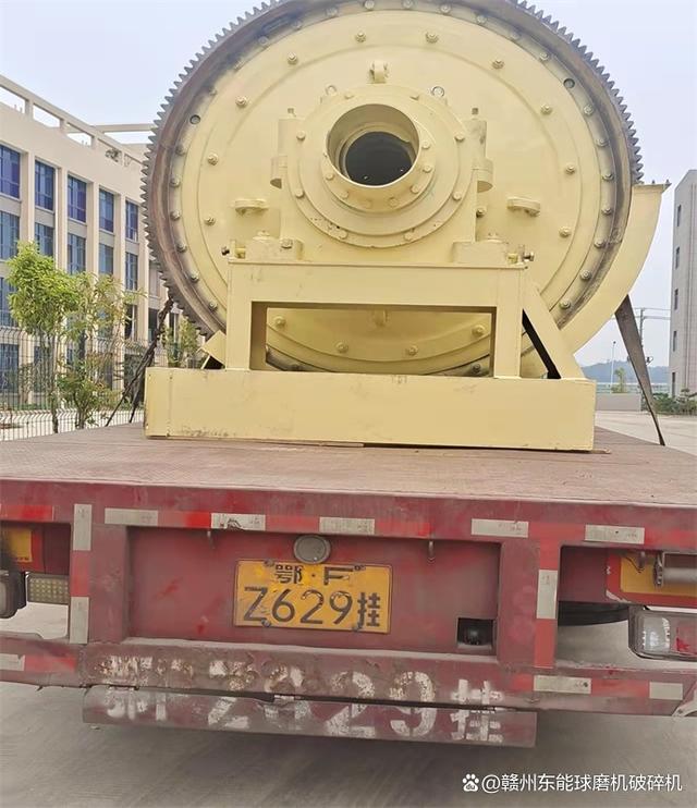 鄂式破碎机、球磨机、洗砂机今天出发啦!(图5) 鄂式破碎机、球磨机、洗砂机今天出发啦!(图5)