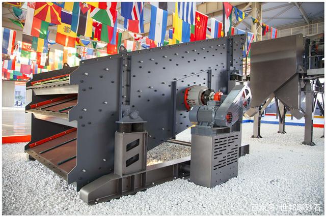 水洗机制砂多少钱一吨？洗机制砂设备有哪些？(图2)