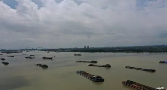 广东一些出海水道内非法洗砂洗泥活动多发协同监管打击不力(图1)