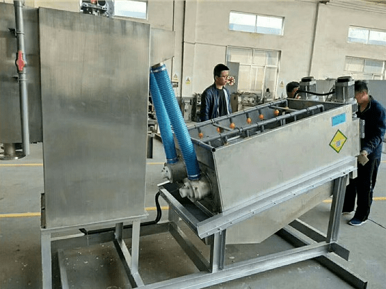 〖核旭机械〗带式污泥脱水机与叠螺式污泥脱水机的不同之处(图1)