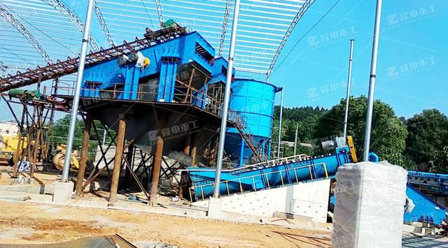 砂石料筛洗设备，清洗沙子移动洗沙机一台就够了(图1)