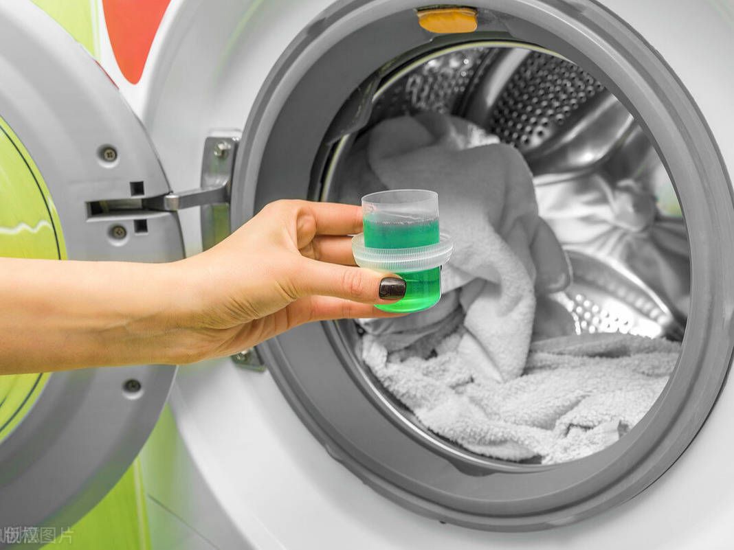为何年轻人都不买滚筒洗衣机?听了内行人的话,我才恍然大悟(图7) 为何年轻人都不买滚筒洗衣机?听了内行人的话,我才恍然大悟(图7)