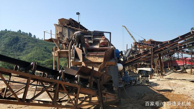 轮斗式洗砂机让你沙场的沙子明亮洁净(图2)
