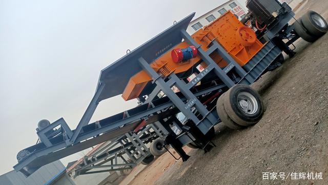 轮式洗砂机细沙回收机筛沙机振动筛沙机破碎生产线(图5) 轮式洗砂机细沙回收机筛沙机振动筛沙机破碎生产线(图5)