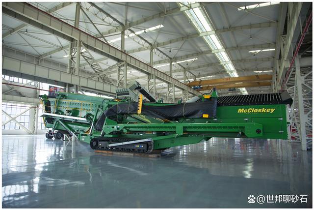 建筑用砂_制砂设备有移动的吗？哪种建筑用花岗岩移动制砂机好？(图3)