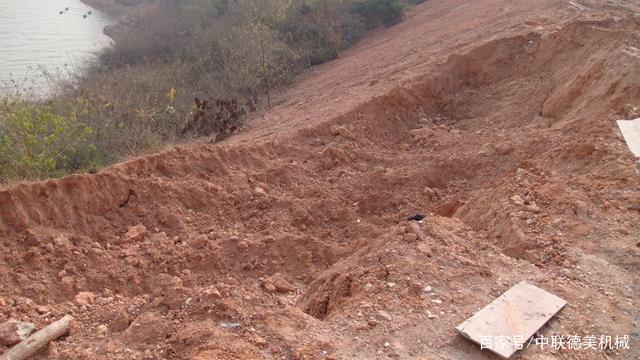 石头和湿泥怎样才能分离？泥石分离需要用什么设备？(图1)