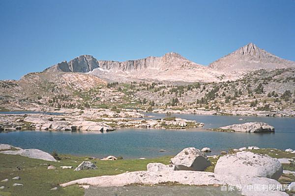 洗一吨砂需要多少水？哪种洗砂机细砂回收率更高更节水？(图2)