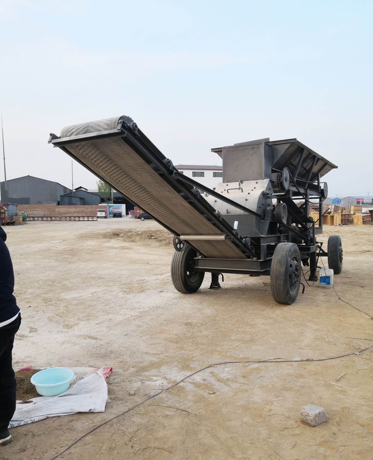 振动筛移动式破碎机洗砂机细砂回收机振动筛沙机(图7)