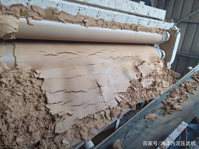 带式压滤机的洗砂污水干排处理00：15(图3)