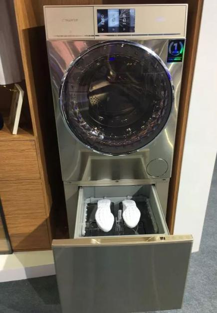 卡萨帝发明全球首台家用洗鞋机(图1)