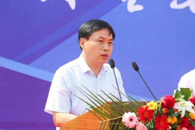 助力“一带一路”！山推矿山大型矿用装备批量出口发运(图4)