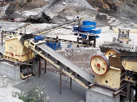 花岗岩制砂应该用固定式设备还是移动式设备呢？(图1)