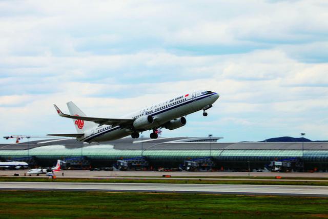 长春机场停车场收费多少钱一天，龙嘉机场附近的私人停车场(图3)