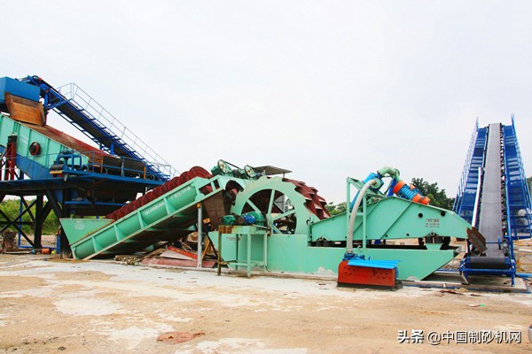 投资一个石子厂预算成本有哪些?需要多少钱?50万能开沙场吗?(图2) 投资一个石子厂预算成本有哪些?需要多少钱?50万能开沙场吗?(图2)