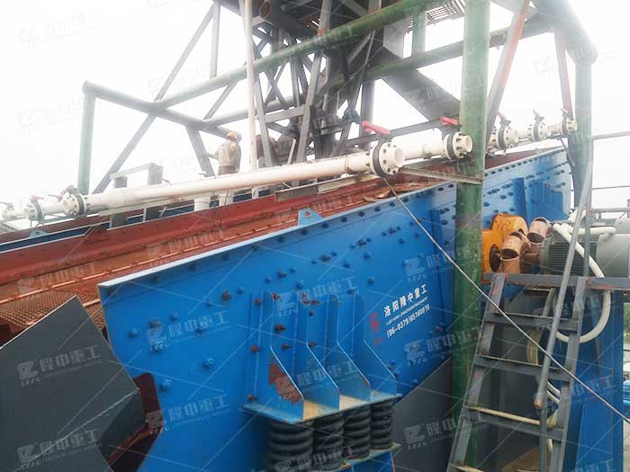 时产150吨的石英砂洗砂生产线如何配置?水洗砂生产现场(图3) 时产150吨的石英砂洗砂生产线如何配置?水洗砂生产现场(图3)