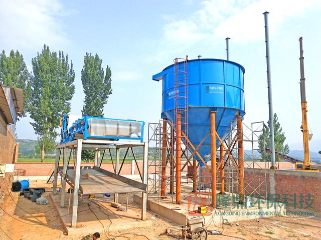 洗沙污水怎么处理？洗砂废水处理工艺步骤隆鼎洗砂机(图3)