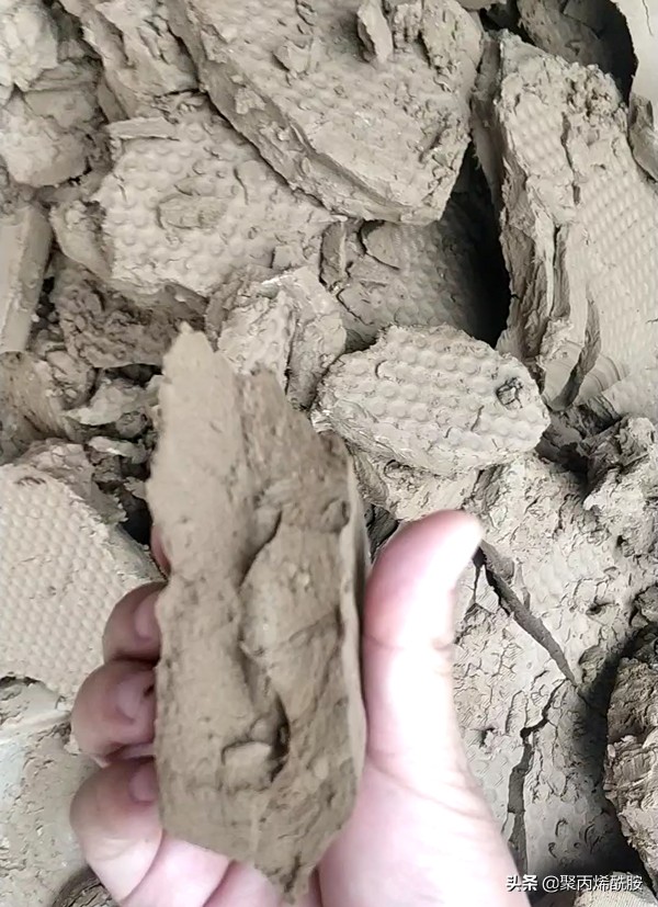 洗沙厂洗砂泥浆板框压滤机压不干不成型怎么办(图4)