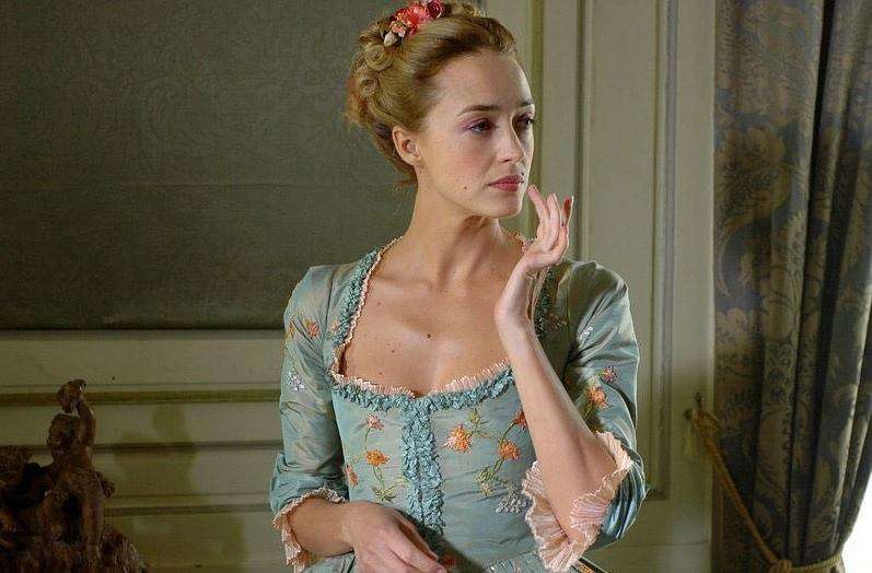 路易十四活了77年只洗过7次澡，其情妇回忆：十米外臭气熏天(图5)