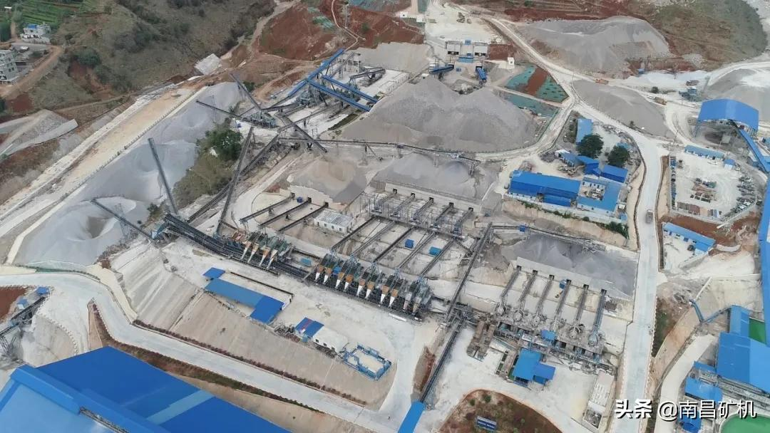 南昌矿机祝贺“白鹤亮翅”(图2)