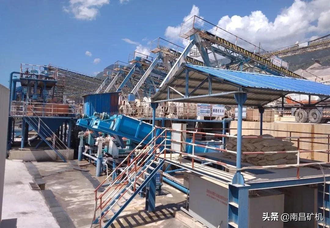 南昌矿机祝贺“白鹤亮翅”(图5)