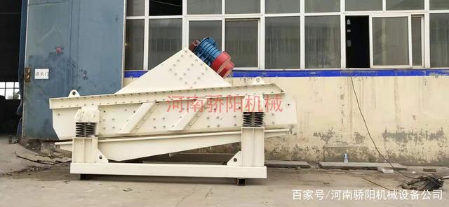 洗沙场振动脱水筛_水洗砂高频振动脱水机(图3)