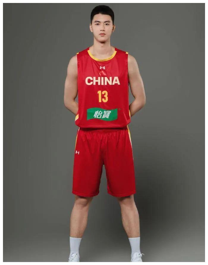 凌晨到洗浴中心嫖娼，中国男篮国手被女友爆料丑闻，时间管理大师(图1)