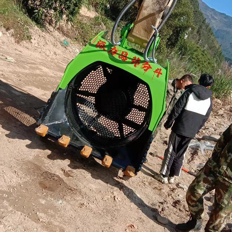 山东菏泽挖掘机网格旋转筛分斗液压滚筒筛分斗操作灵活(图5)