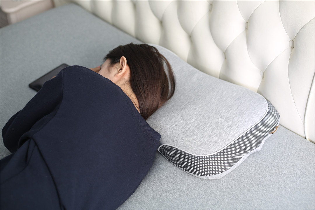 【居家好物】云朵可机洗无感绵释压枕(图1)