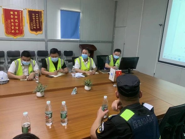 娇子厂开展”安全月之料仓砂石运输车安全事故“应急演练培训活动(图2)