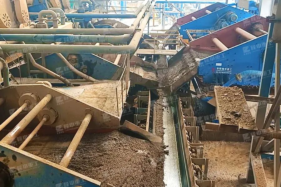 隆中重工EPC承建湖北武穴长江矿业公司二期砂石骨料项目投产(图2)