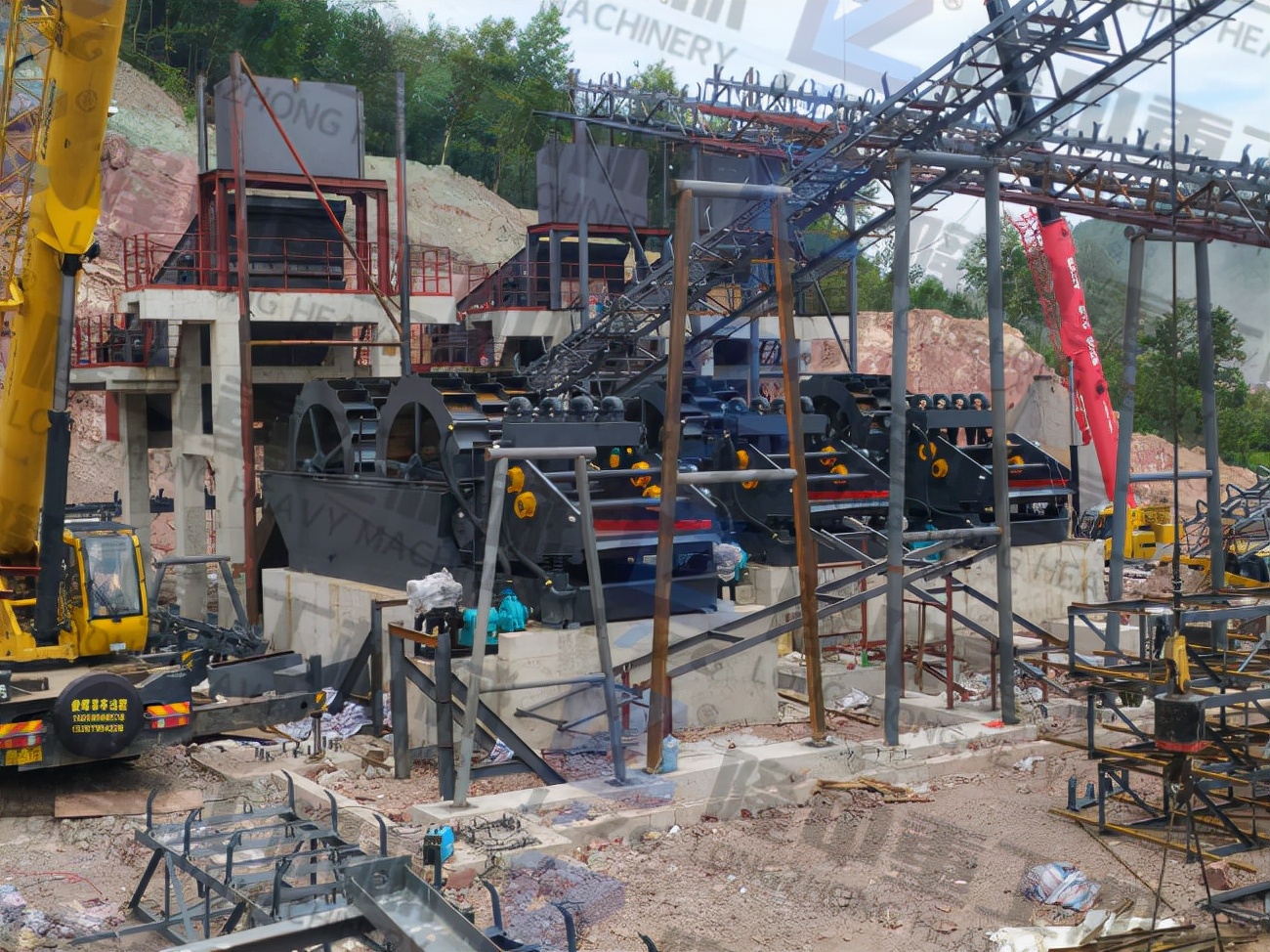 矿用振动筛筛网固定方式(图1)