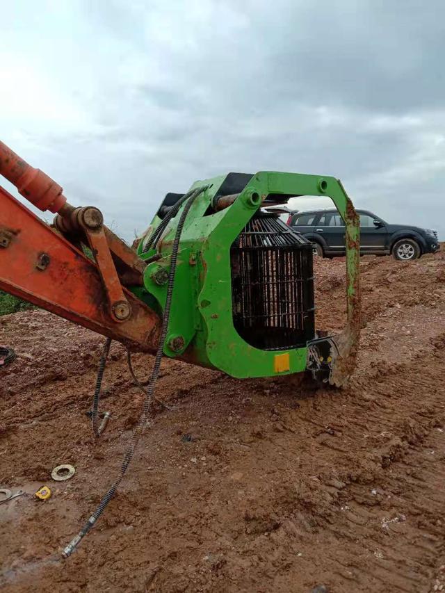 挖机沙石滚筒筛勾机旋转筛分斗水洗鹅卵石筛分机(图6)