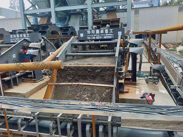 如何选择洗砂机？双轮洗砂回收一体机洗砂效果怎么样？(图2)