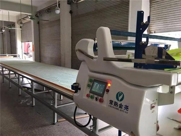 无纺布铺布机(图3)