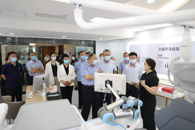 青岛市医疗器械质量监管现场观摩会在优诺口腔京口路机构成功举行(图7)