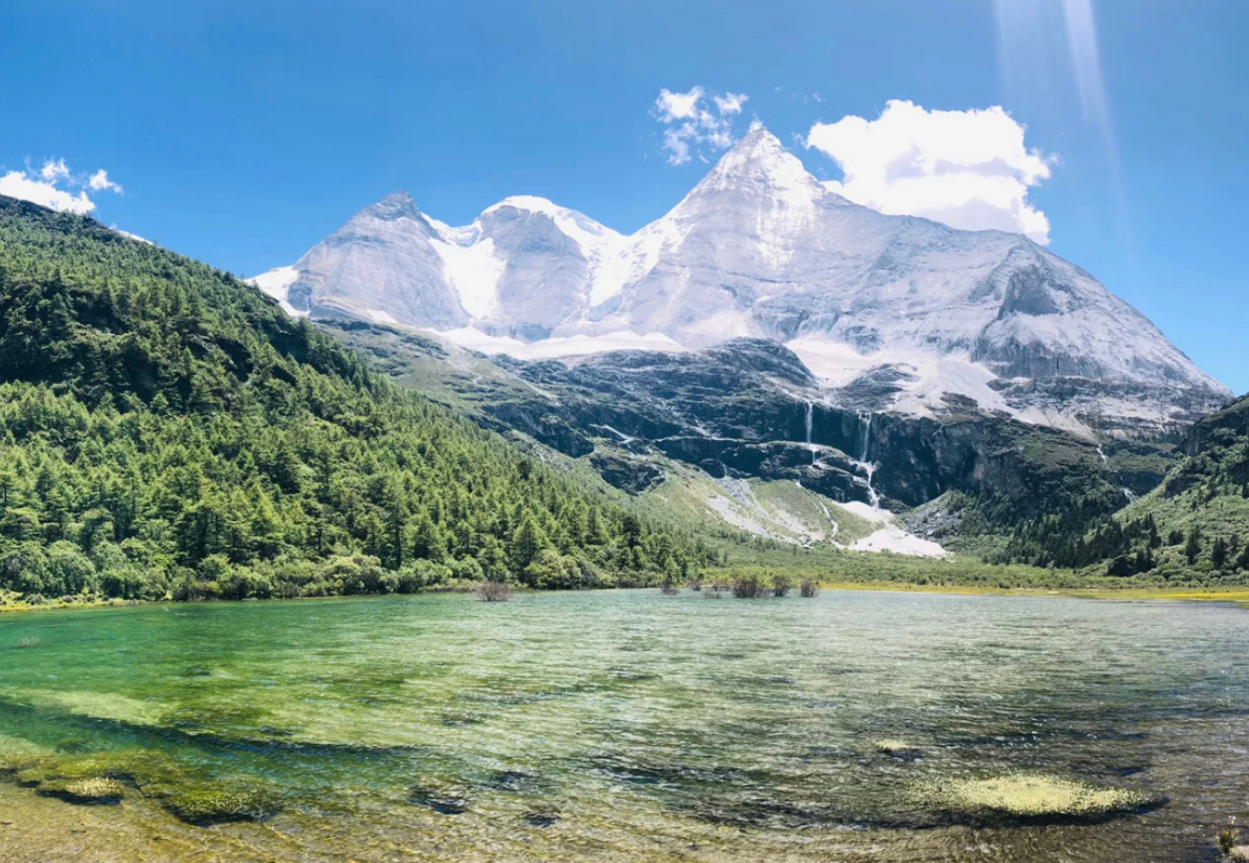 3万人的四川小县,风景很美拥有一个机场,被誉为中国最美县城(图5) 3万人的四川小县,风景很美拥有一个机场,被誉为中国最美县城(图5)