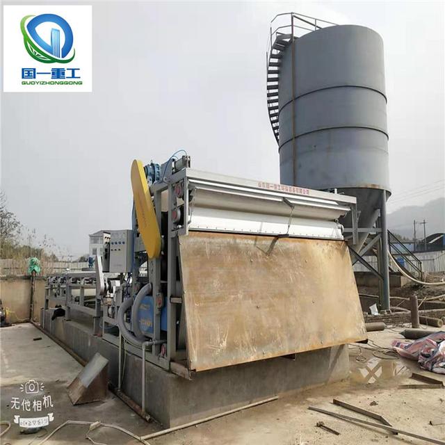 污泥脱水机：连续运行的污泥处理设备(图2)