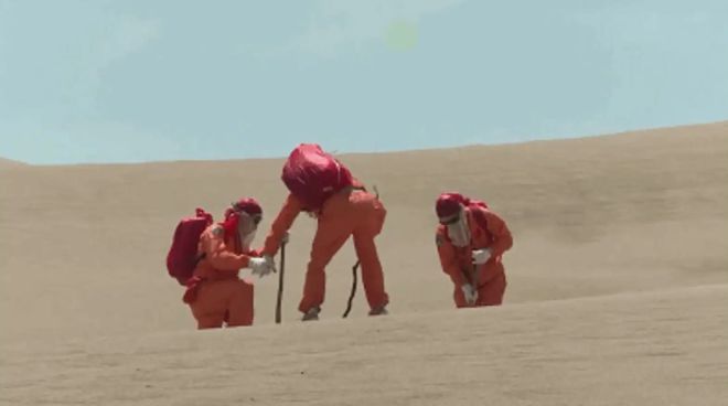 女航天员在我国空间站6个月如何洗澡，会发生“逆行性月经”吗？(图10)