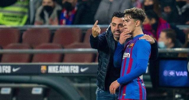 巴萨有点烦！梅西好友厌倦等待，引援清洗毫无进展，哈维提前上班(图1)