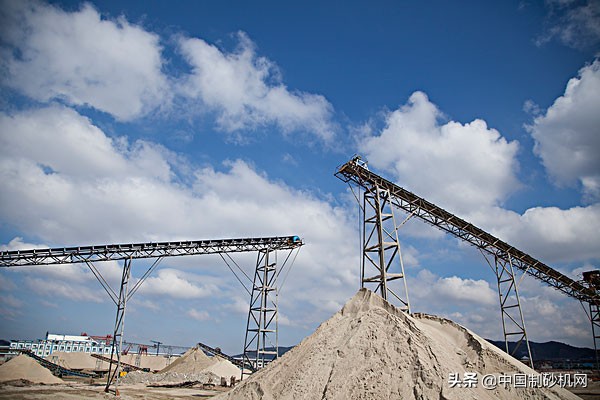 制砂洗砂设备有哪些作用？常见的型号种类介绍，记得收藏(图2)