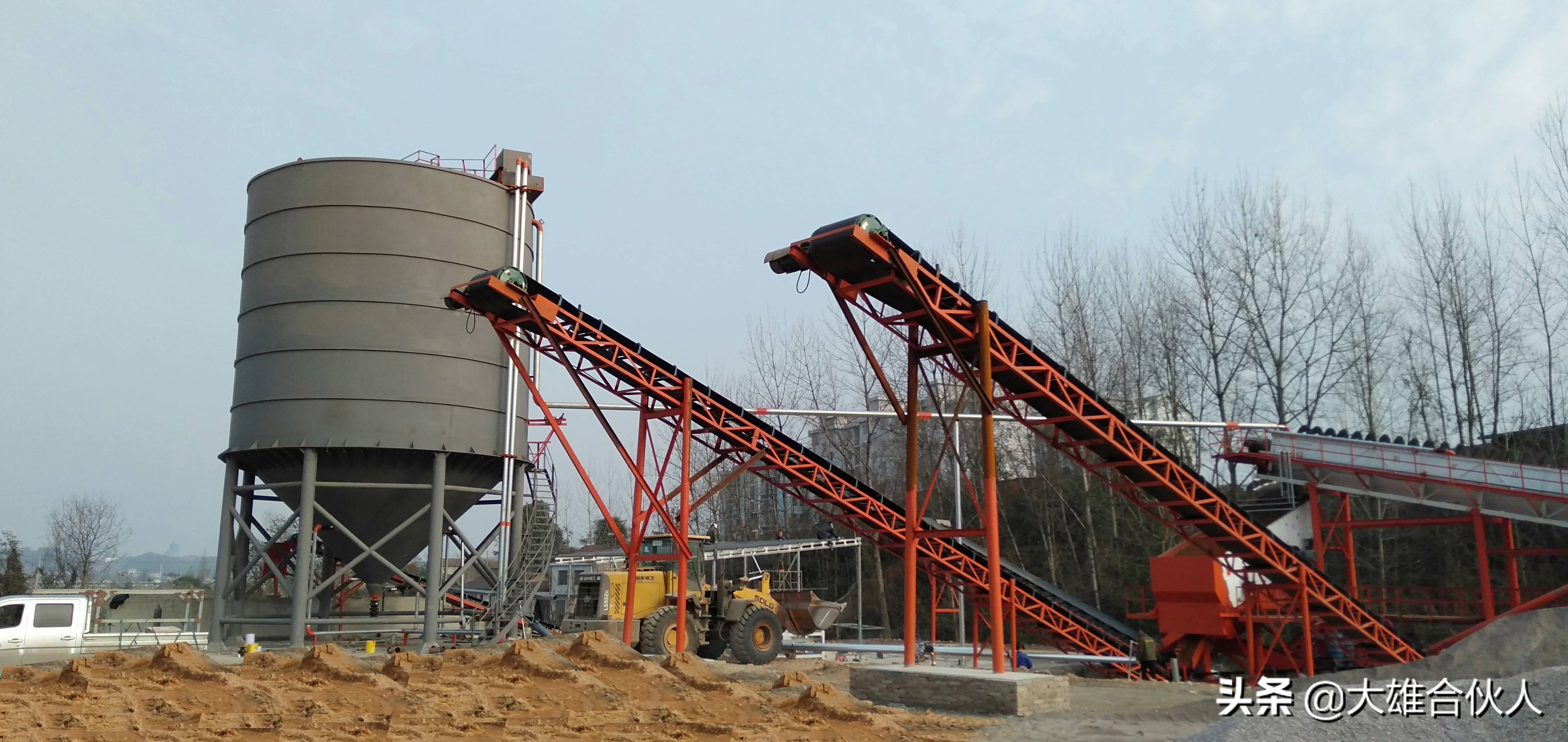 湖北黄冈市洗砂场污水处理带式泥浆压滤机现场(图2)